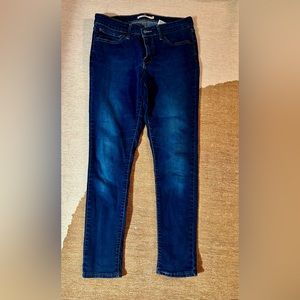 Levi’s women’s 711 skinny jean (30)